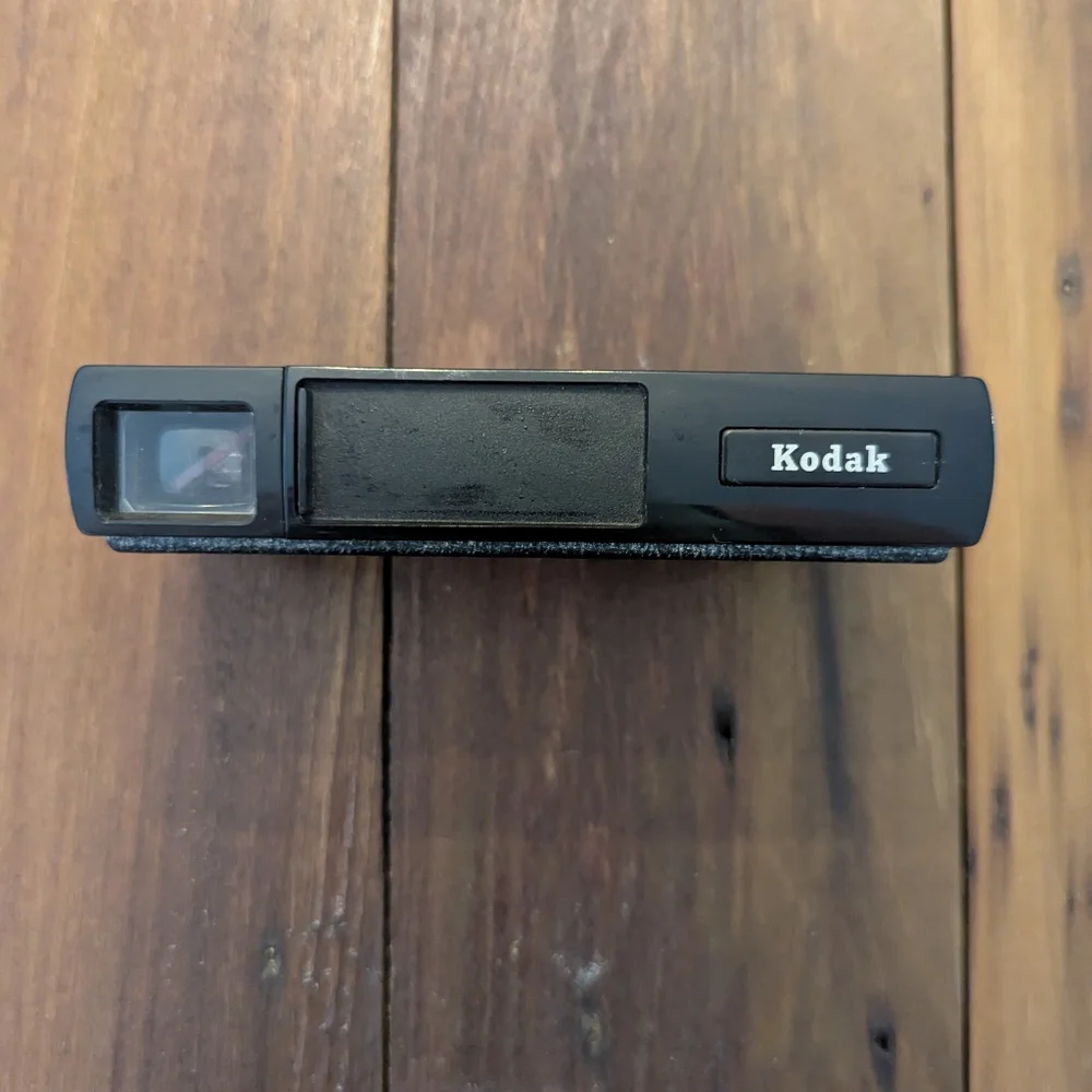 Vintage Kodak Pocket Instamatic 30 Camera Made‎ in USA Silver & Black